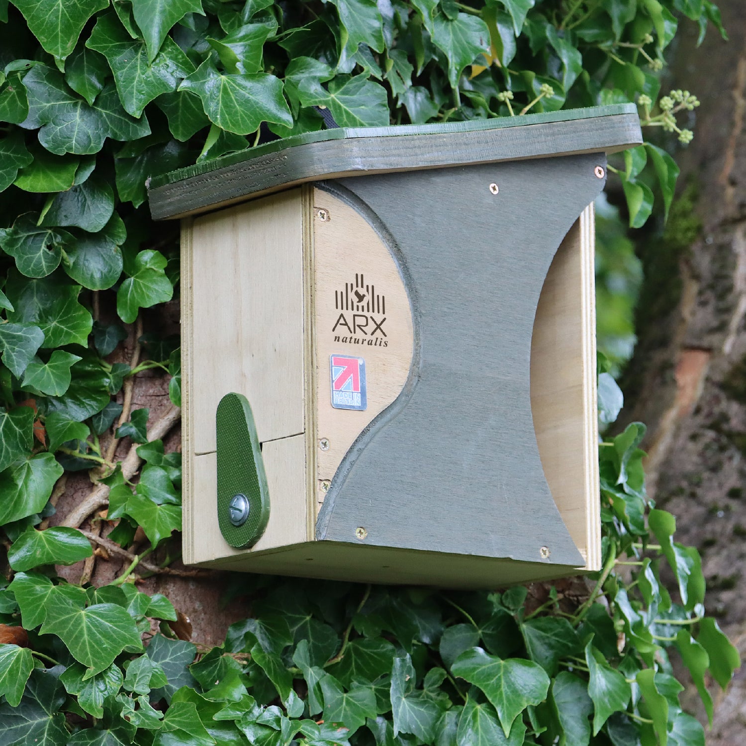 Baffle Bird Nester