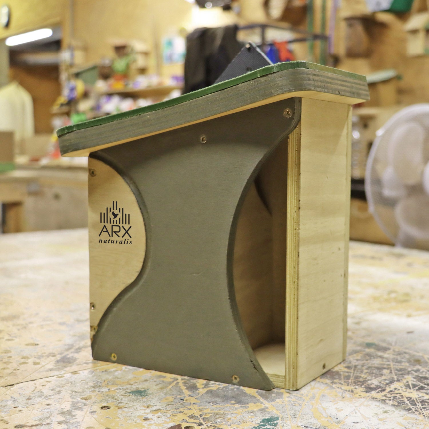 Redstart / Baffle Nest Box